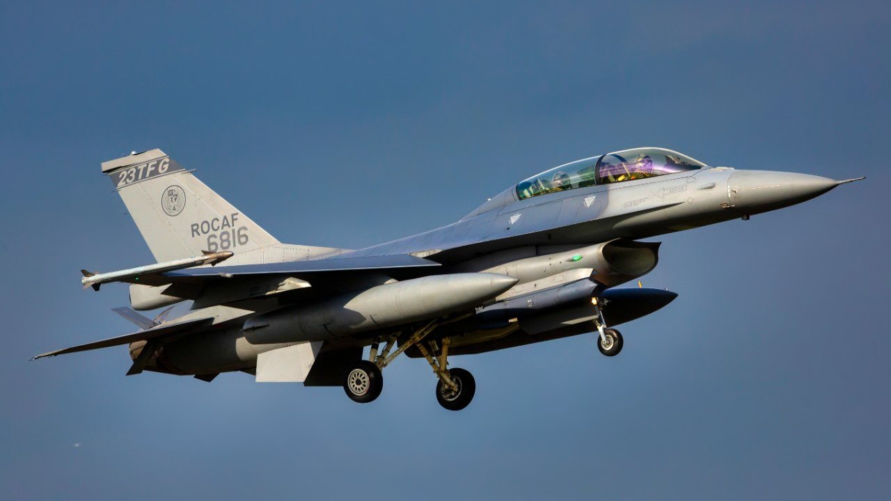 Taiwan Air Force F-16