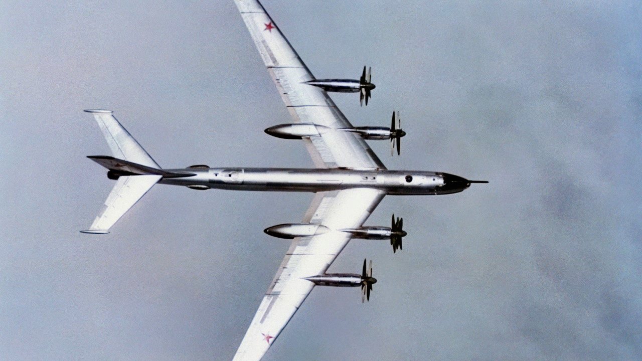 Tu-95 Bomber